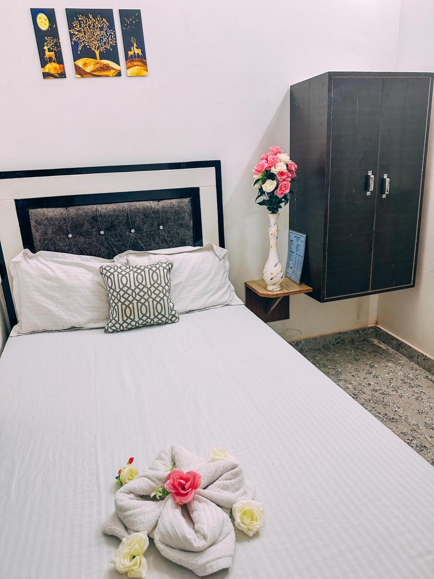 Shree K.B Guest House Варанасі Екстер'єр фото