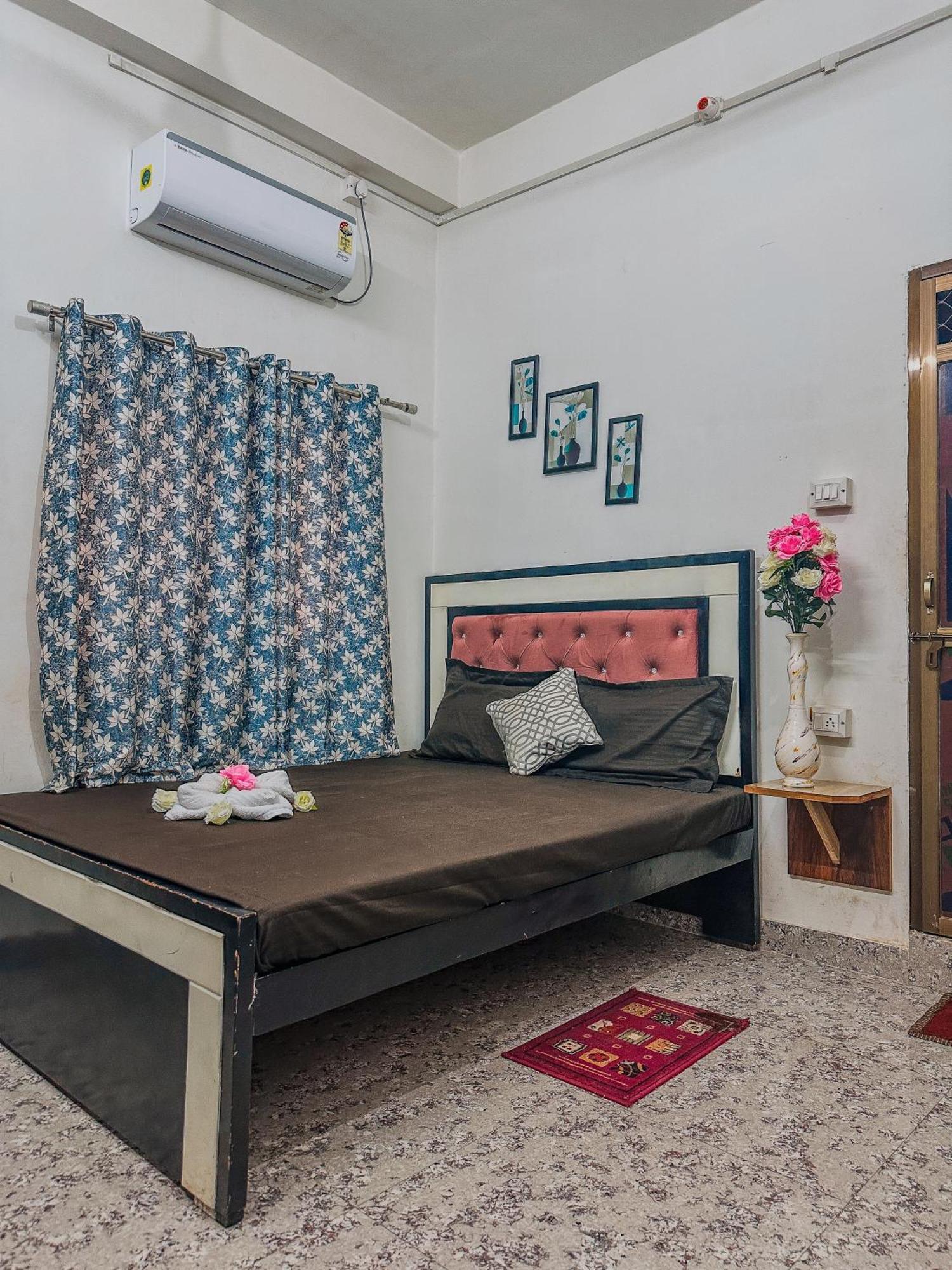 Shree K.B Guest House Варанасі Екстер'єр фото